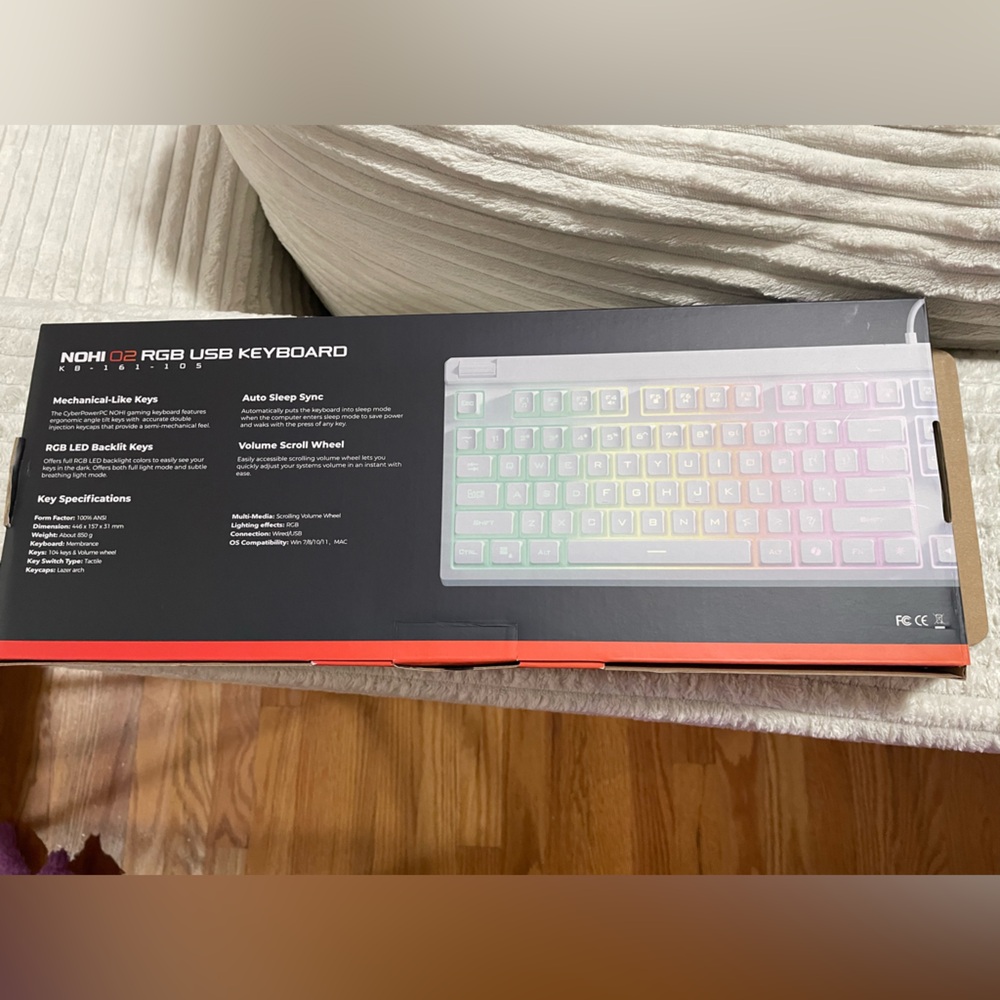 White RGB USB Keyboard - Picture 2 of 2